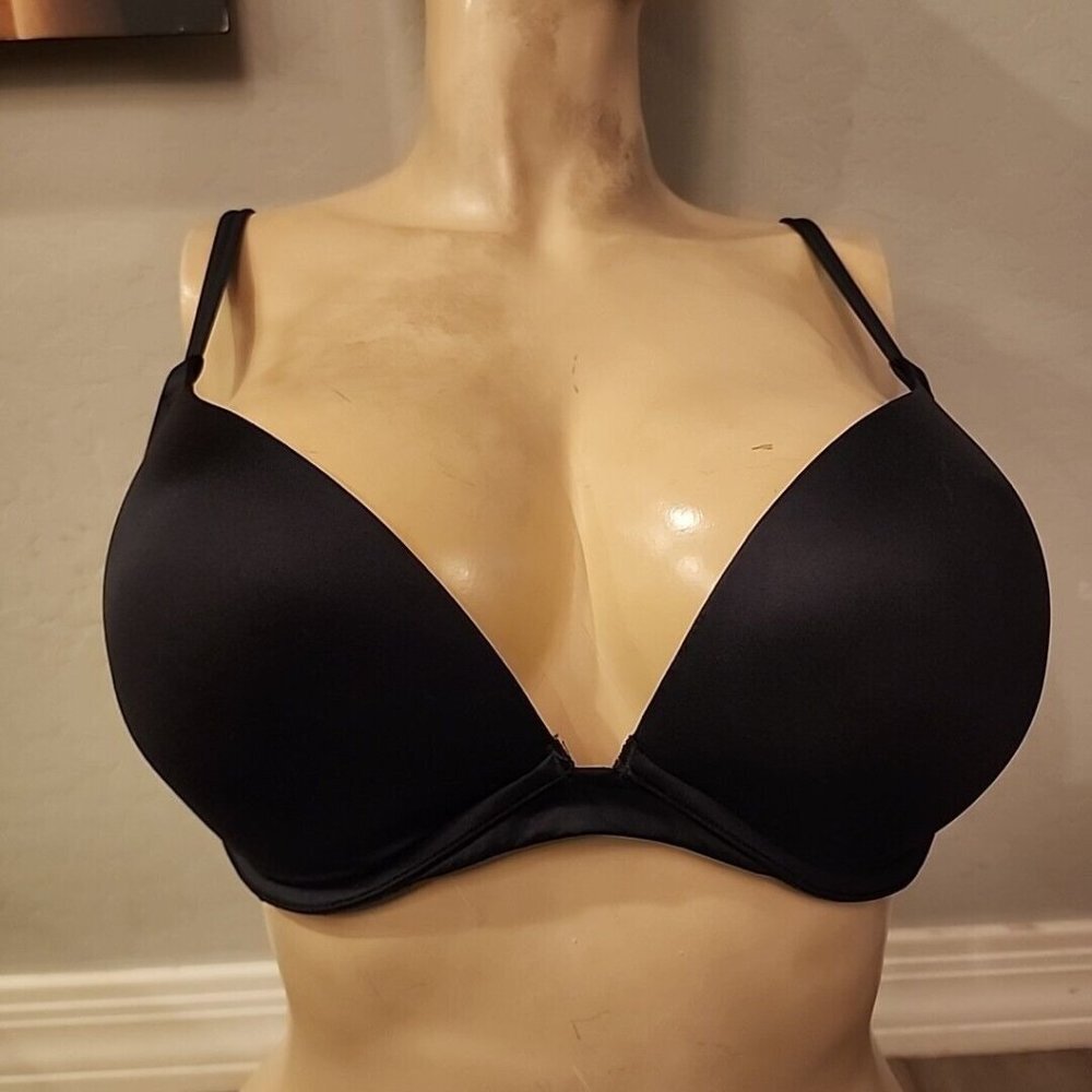 Victoria's Secret Black Plunge Push-Up Bra